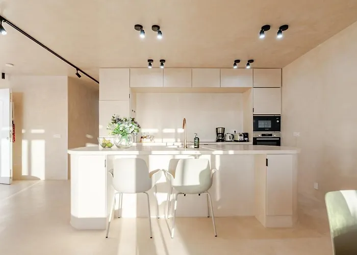 The Giants Apartment