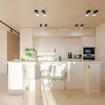 The Giants Apartment
